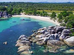 Belitung: Keindahan Pantai Tanjung Tinggi Pasir Putih !